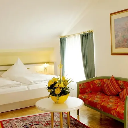 Appartementpension Zum Zacherl 3* Feldkirchen (Upper Bavaria)